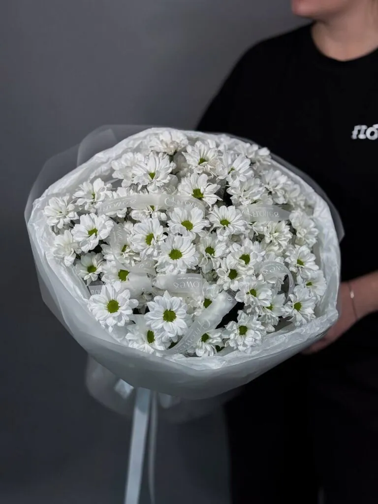 Монобукет из хризантем ромашка — фото 4