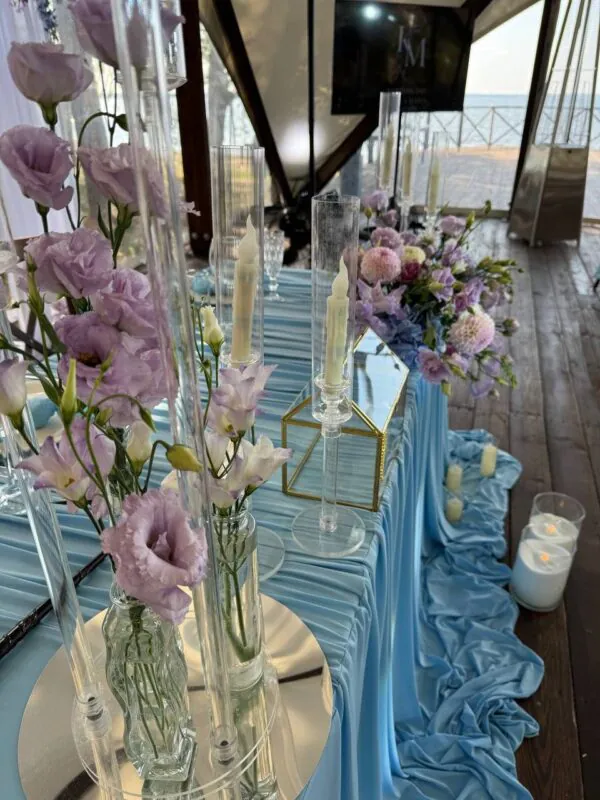 Свадьба в глэмпинге «Море» — голубой и лаванда, оформление G Flowers — фото 4